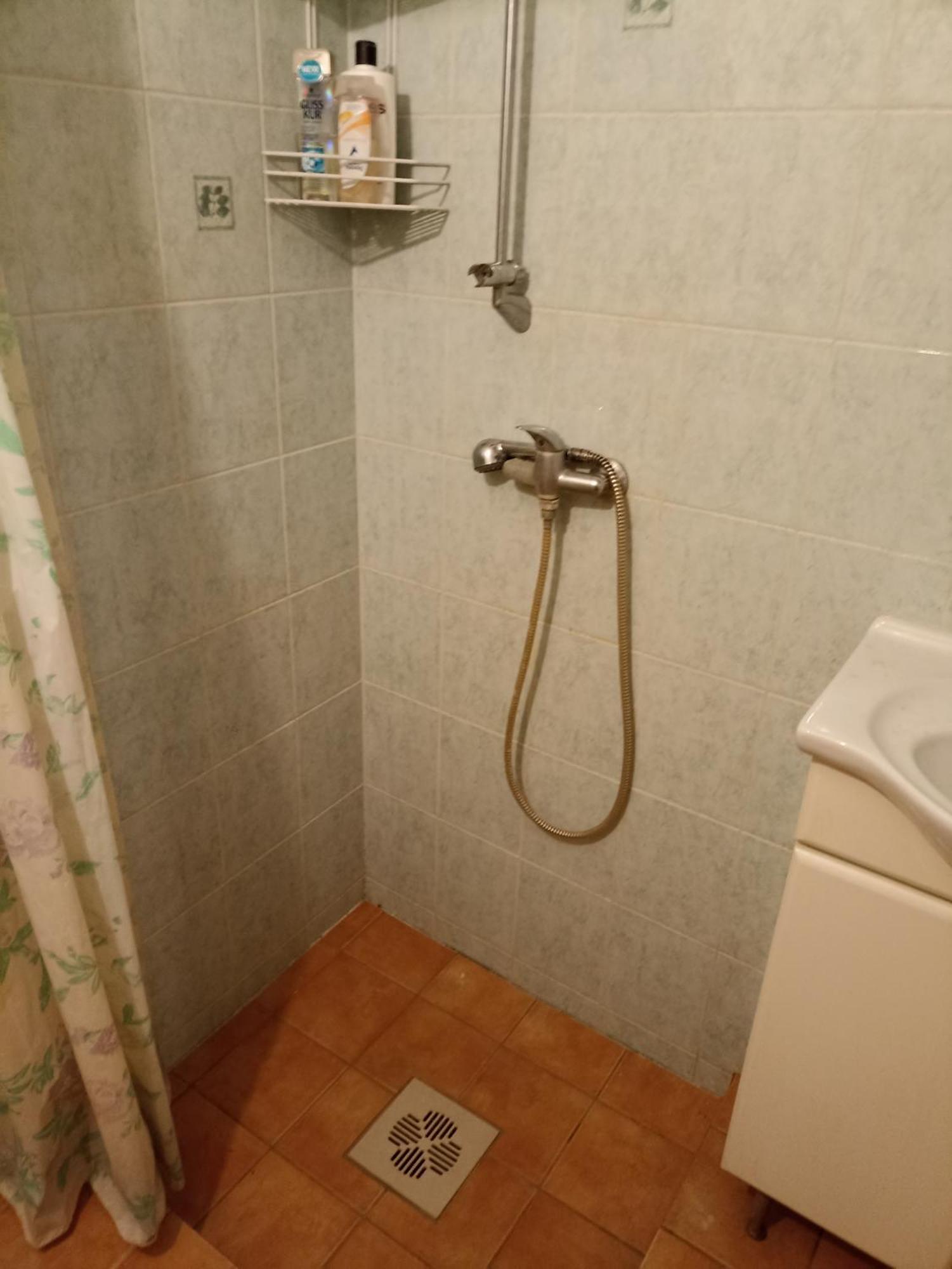 Hostel Kuus Tuba Leisi Exteriér fotografie